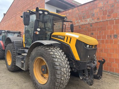 Traktor JCB Fastrac 4220