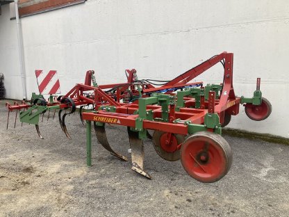 Bild 2:Schreiber Untergrundlockerer mit Einspritzmöglichkeit