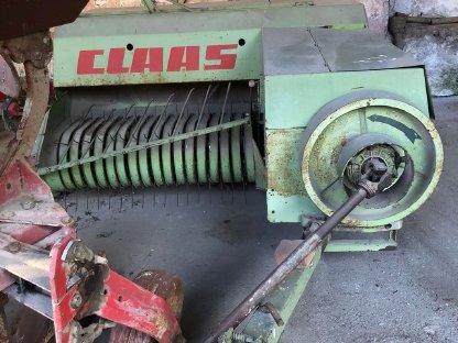 Bild 4:Claas Strohpresse Markant 40