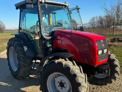 Massey Ferguson 2430 ST