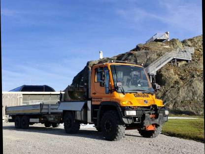 Bild 2:Erdbewegungen, Baggerarbeiten, Wegebau, Transporte