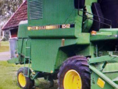 Suche John Deere Mähdrescher 1042 oder 1052