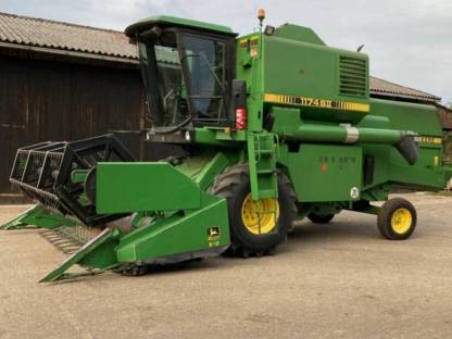 John Deere Mähdrescher