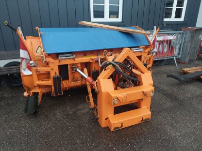 Bild 6:Schneepflug Kahlbacher DS 240 Bj. 2001