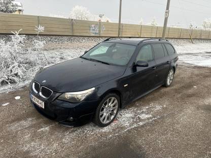 BMW 530xd Family Van