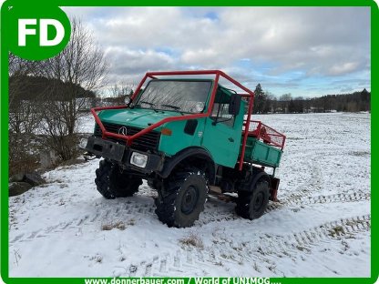 Unimog U1000 mit Werner Forstausrüstung