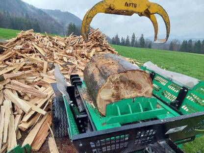 Bild 3:Brennholzspalten für 1 m Scheite