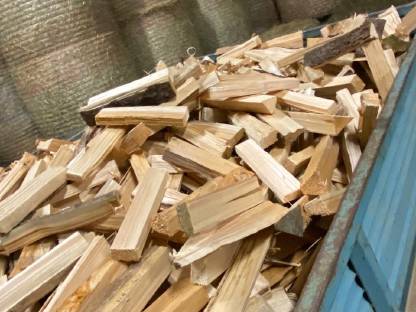 Ofenfertiges Holz oder in Meter