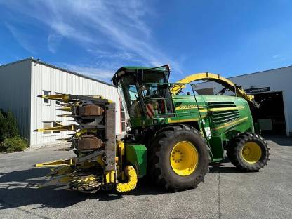 John Deere Feldhäcksler 7400