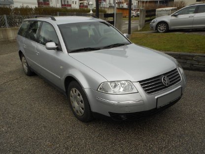 VW Passat Highline 1,9 TDI Leder Sitzheizung Pickerl NEU