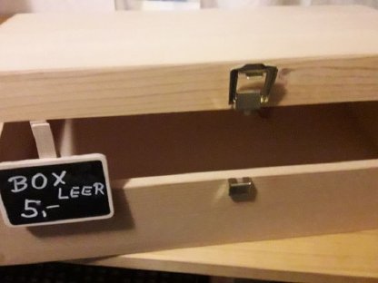 Bild 3:Holzbox, Raritätenbox, Getreide, Gemüse, Bienenwachskerzen