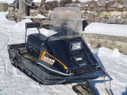 LYNX 8000 Skidoo