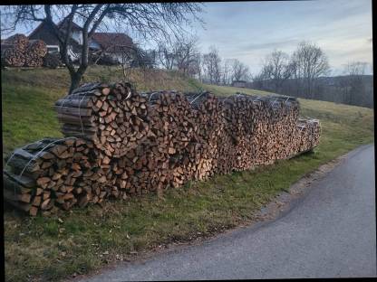 Bild 3:Brennholz