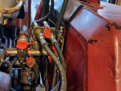 Bild 8:Steyr 50 mit vollhydr. Frontlader