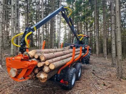 Rückewagen KTS 7 t, 5,4 m Kran, Stehpodest