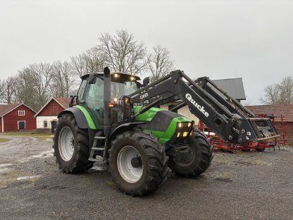 Traktor Deutz-Fahr Agrotron TTV 620 mit Frontlader