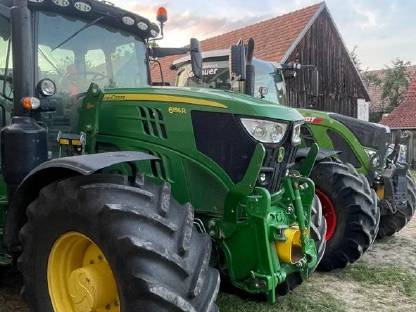 John Deere 6155 R Traktor