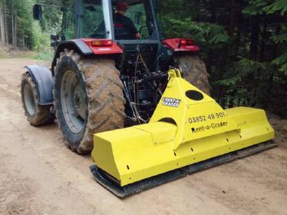 Bild 2:Wegepflege mit Rent-a-Grader!