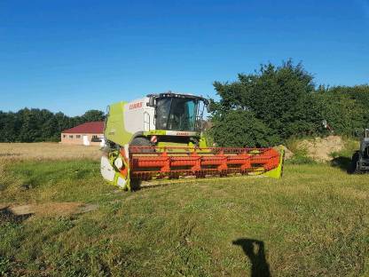 Bild 3:Lohndrusch arbeiten für Getreide/Raps