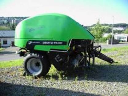 Bild 2:Deutz Compactmaster Presswickelkombi