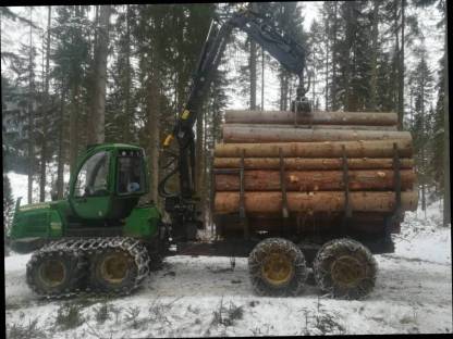 Bild 2:Maschinelle Forstdienstleistungen