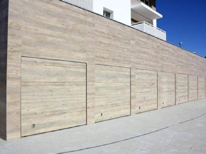 Bild 6:Garagen-, Industrie-, Roll-, Hallentor - Windschutzsysteme