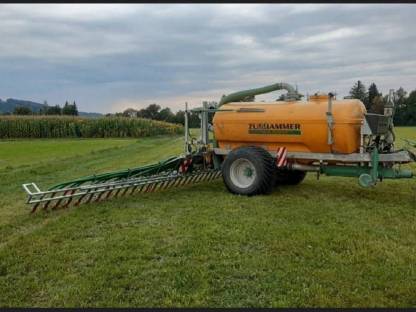 Bild 2:Gülleausbringung bodennah Schleppschuhverteiler Zunhammer