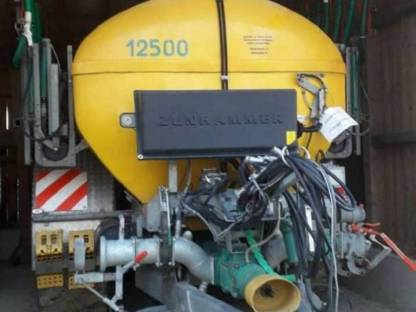 Bild 8:Gülleausbringung bodennah Schleppschuhverteiler Zunhammer