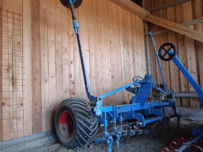 Fahrwerk für Lemken Solitair