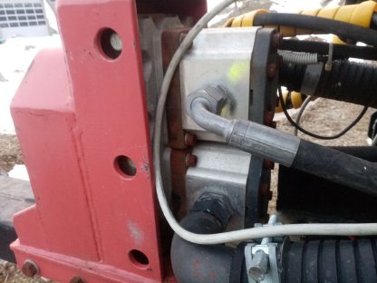 Bild 7:Holzspalter mit Kran (Palms)