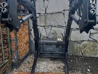 Bild 3:Hydrac Autolock Frontlader AL2300