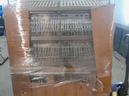 Bild 3:Gebäckvitrine