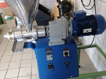 Bild 2:Spindelölpresse