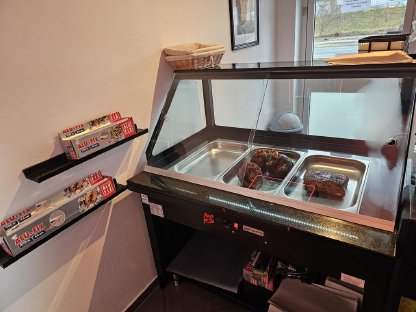 Bild 4:Warmhaltevitrine