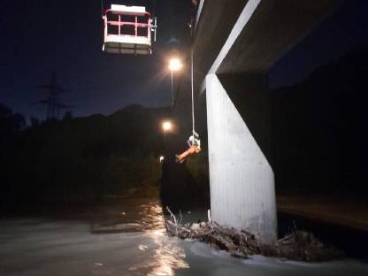 Bild 3:Spezialbaumfällungen, Baumschnitt