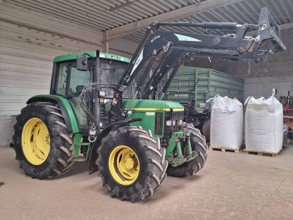 John Deere 6410