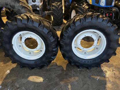 Verkaufe Traktorreifen Trelleborg TM 800 420/70R24