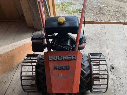 Bucher M200