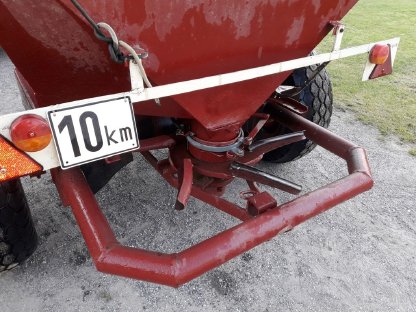 Bild 3:Düngerstreuer, Zwischenbegrünungsstreuer
