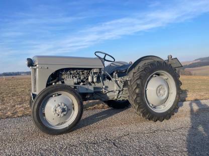 Oldtimer Massey Ferguson TEF