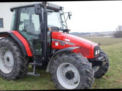 Massey Ferguson 4335