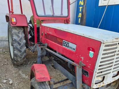 Steyr 650 mit Hydrac Frontlader