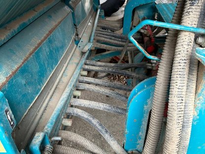 Bild 5:Einzelkorn-Sämaschine