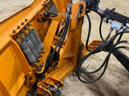 Bild 2:Hydrac Schneeschild Uni 310