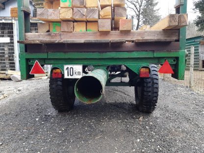 Bild 2:Steyr Bauholzanhänger