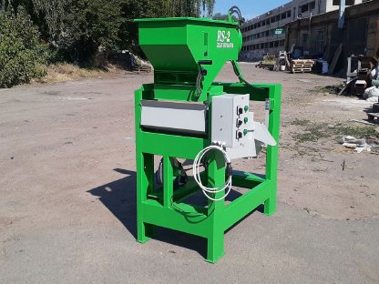 Bild 3:Siebseparator Getreidereiniger RS-2
