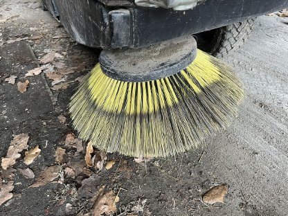 Bild 2:Kehrmaschine Kärcher