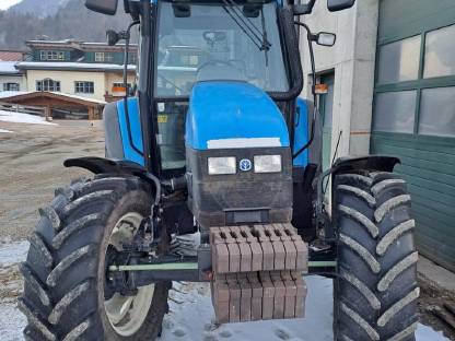 New Holland TS100