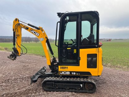 Bild 2:Excavator JCB 19 C-1