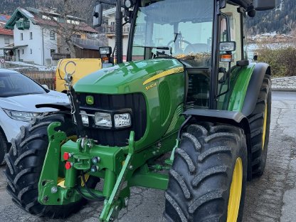 John Deere 5080 M